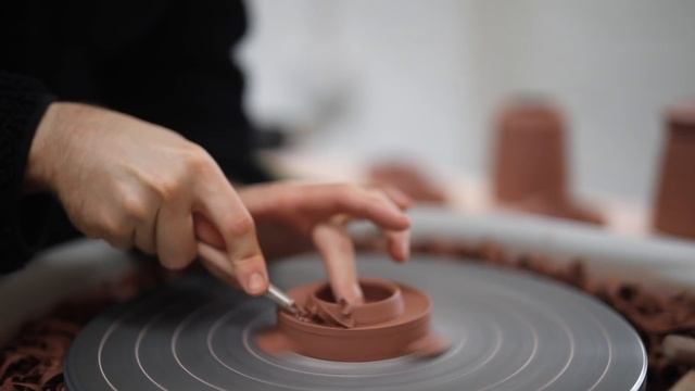 How to Throw and Trim an Angular Lidded Jar — Narrated Version смотреть онлайн