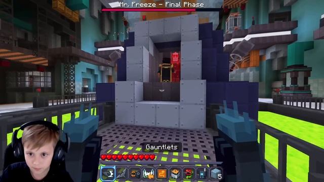 БЭТМЕН в майнкрафте - ФИНАЛ. Сражение против Мистера ФРИЗА и ДЖОКЕРА смотреть онлайн