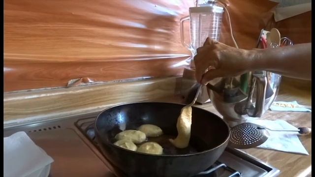 Como hacer tortitas de camarón con nopales смотреть онлайн