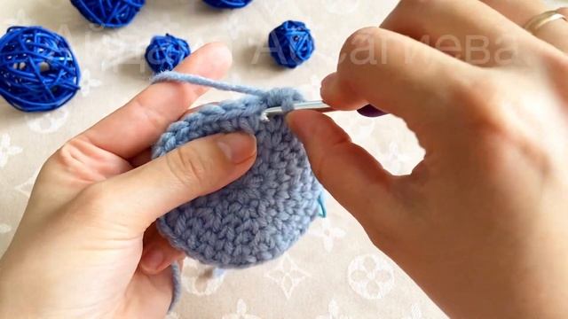 Шляпа крючком/ узор в раскол/ вязание крючком для начинающих смотреть онлайн