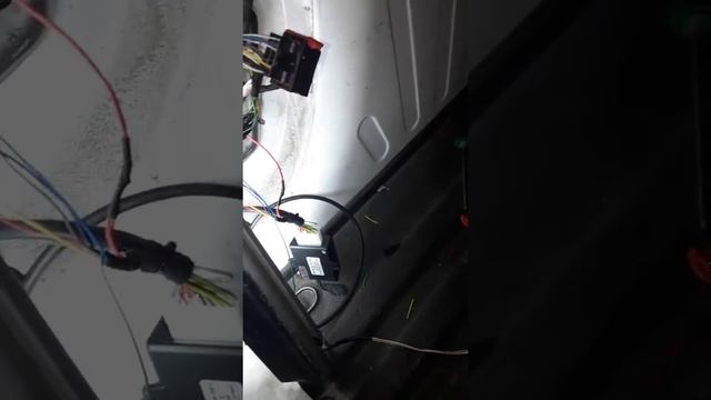 Citroen Berlingo, как установить розетку фаркопа. Распиновка задних фонарей. смотреть онлайн