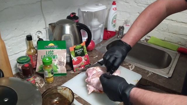 Что приготовить из свинины? Мясной рулет, простой рецепт. Свинина. смотреть онлайн