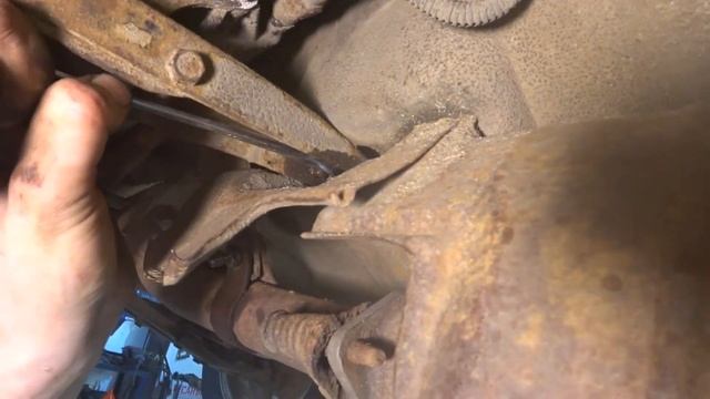 ЗАМЕНА СЦЕПЛЕНИЯ НА НИВЕ ШЕВРОЛЕТ... смотреть онлайн