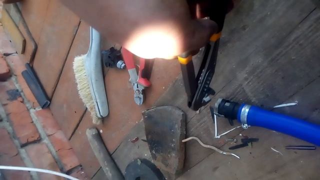 Ford Focus 2 ( форд фокус 2 ) замена шланга на радиатор печки . смотреть онлайн