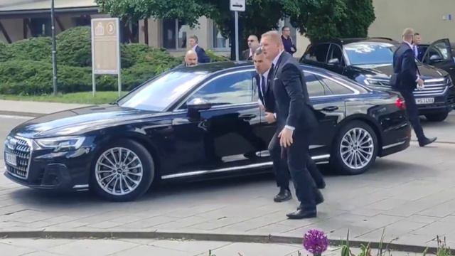 Первые минуты после нападения на Роберта Фицо