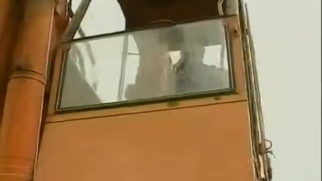 Президент поручил Кабмину разобраться с утилизационным сбором на машины 1) смотреть онлайн