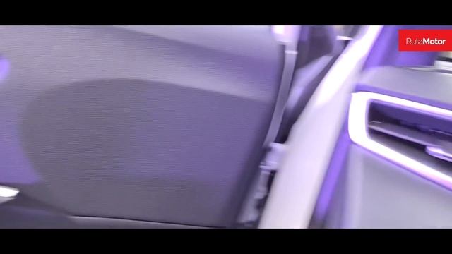 Toyota Corolla Cross 2021 - Llega a Chile el futuro superventas del segmento en cuatro versiones смотреть онлайн