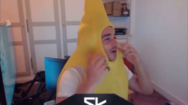 Charles Leclerc as a Banana смотреть онлайн