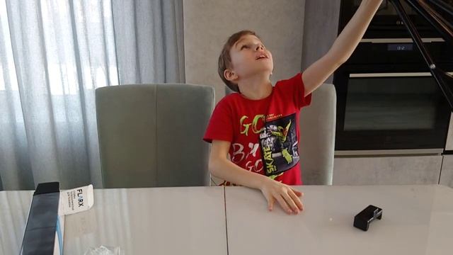 Штатив FLARX из FixPrice (стойка телескопическая для телефона)