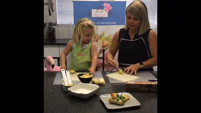 Chef Mila making Milktart Phyllo rolls смотреть онлайн