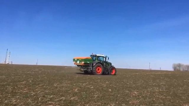 Fendt 936 + Amazone ZA-TS 4200. Внесение минералки и точное земледелие. смотреть онлайн