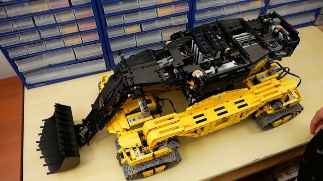 LEGO Technic Volvo Mars Mission Review смотреть онлайн