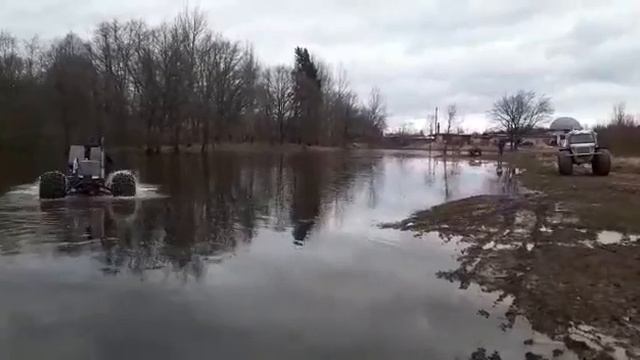 Проверка водоизмещение вездехода! смотреть онлайн