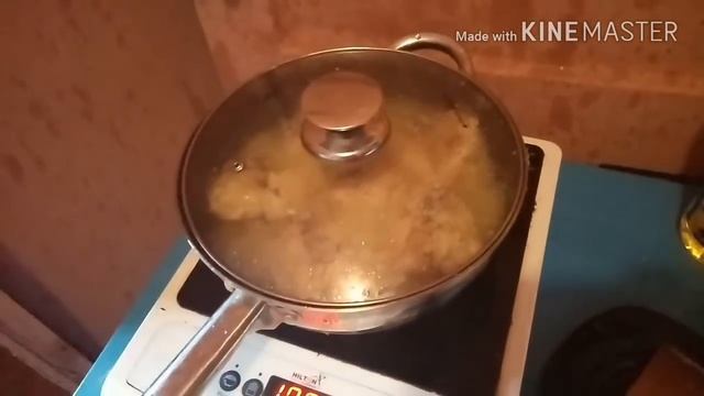 ВЛОГ: малыши рисуют//сколько заработал Денис//что связала?//холодильник// готовлю ужин смотреть онлайн