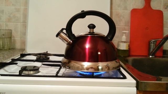 Чайник со свистком смотреть онлайн