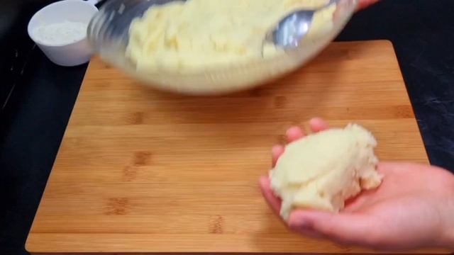 БЕРУ КАРТОШКУ! ПИРОЖКИ ТЕПЕРЬ НЕ ДЕЛАЮ! НАШЛА РЕЦЕПТ ПРОЩЕ И ВКУСНЕЕ! МАЛО КТО ЗНАЕТ ЭТОТ СЕКРЕТ!✅ смотреть онлайн