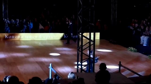 Смотреть стоя!Высшее искусство в бальных танцах.Коновальцевы и формейшн "Энтузиаст".Восторг!!! смотреть онлайн