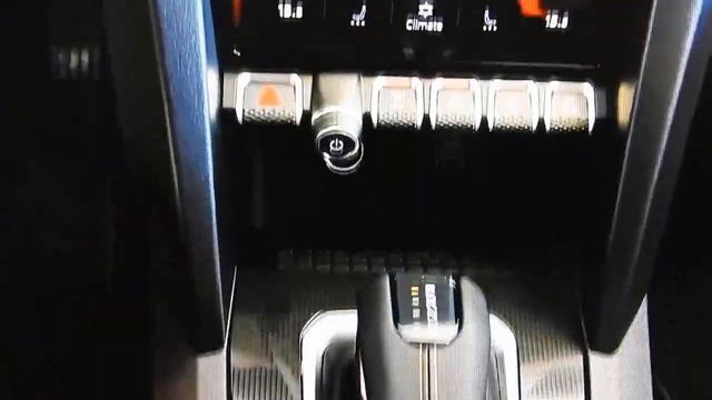 Шикарные автомобили от ретро до спорта. Luxury cars from retro to sports. смотреть онлайн