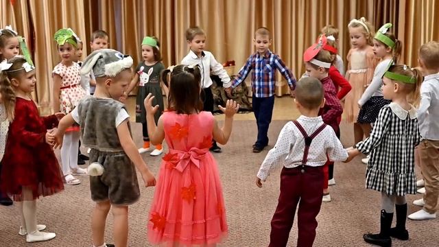 Праздник осени 2022 Капельки. Детский сад "Калинка". г. Аксай смотреть онлайн