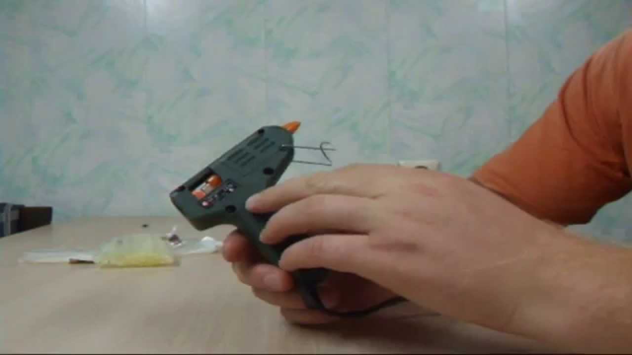 Термопистолет ТКП-30 как им клеить ? смотреть онлайн
