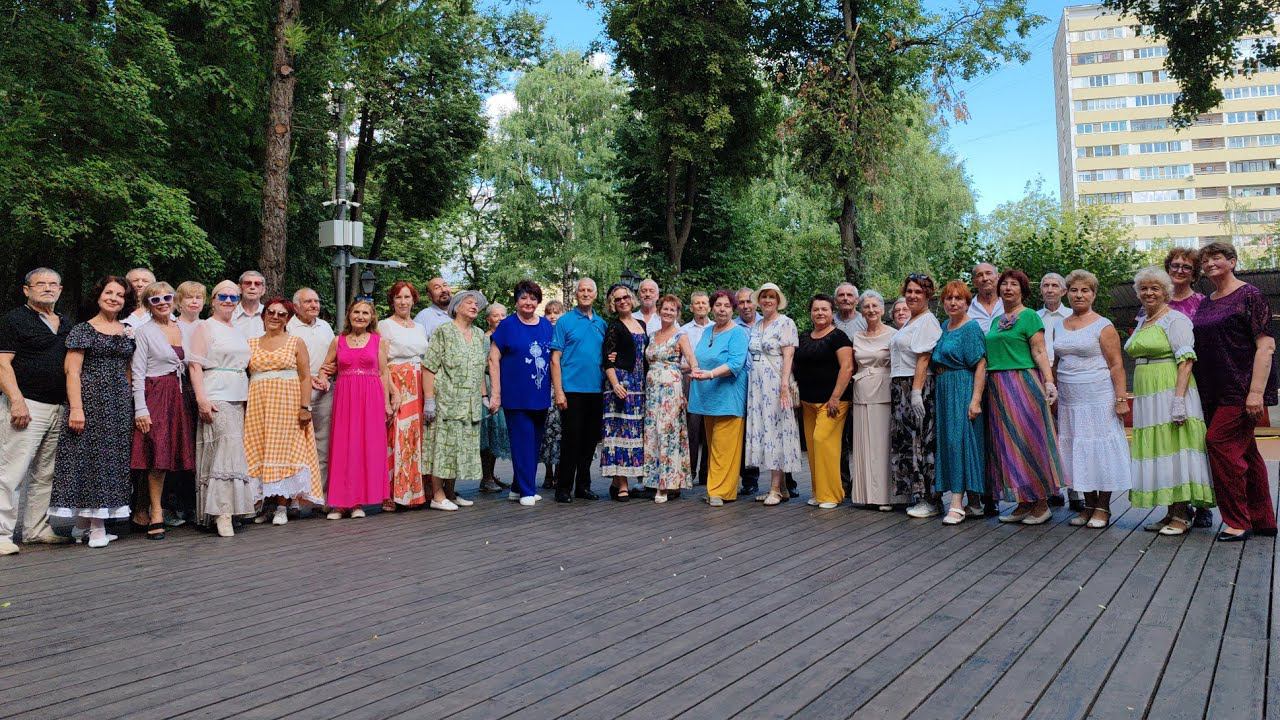 Танцевальный вечер в Бабушкинском парке 23.07.24г смотреть онлайн