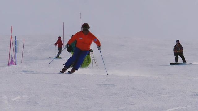 Short turns skiing. Kirovsk. Khibiny. 2021. Кировск 2021. Повороты малого радиуса. смотреть онлайн