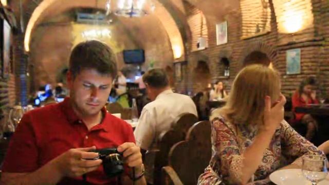 Грузинские песни в ресторане "Стена Старого города" (Тбилиси) смотреть онлайн