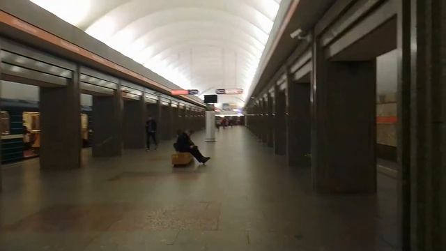 Станция метро "УЛИЦА ДЫБЕНКО", ПЕТЕРБУРГ смотреть онлайн
