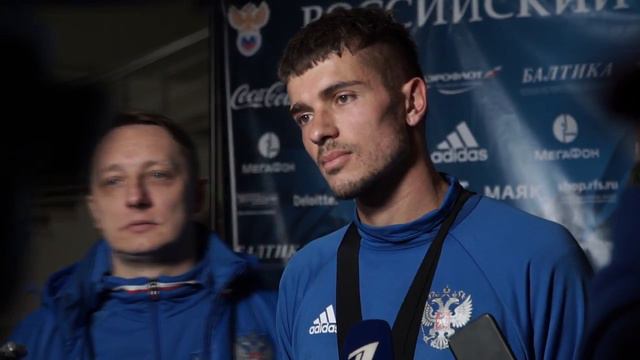 Роман Нойштедтер: 