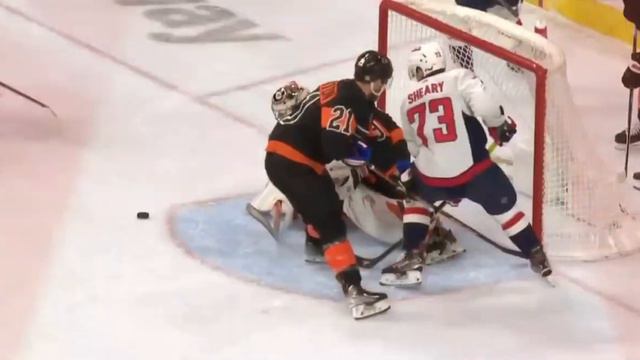 Alex Ovechkin hits the crossbar sitting on his knees vs Flyers (7 dec 2022) смотреть онлайн