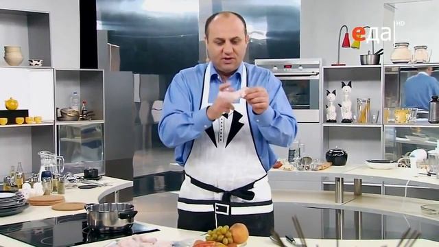 Как нарезать куриные крылышки мастер-класс от шеф-повара / Илья Лазерсон / Полезные советы смотреть онлайн