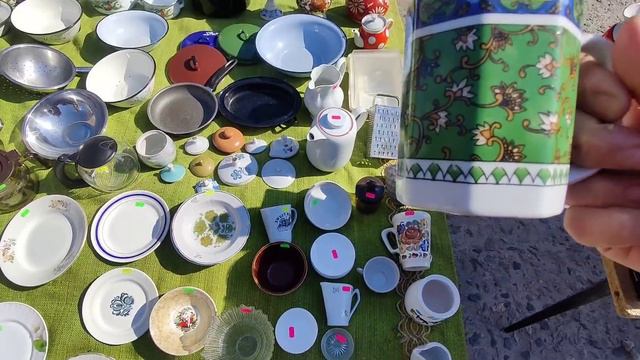 Любовь Киев торгует на рынке , никто не подходит ! Блошиный рынок смотреть онлайн