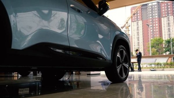 2023 Geely Boyue COOL exterior and interior video (textured SUV)