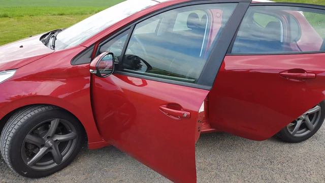 Peugeot 208 1.4 HDI 130 000km смотреть онлайн