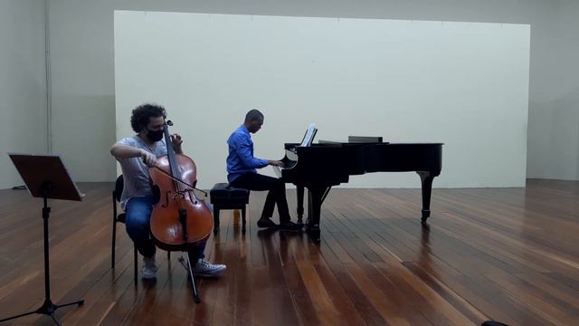 R. Schumann-Fantasiestücke Op 73 for Cello and Piano (First movement) смотреть онлайн