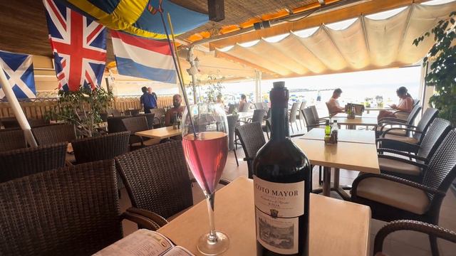 СКОЛЬКО СТОИТ ШЕЗЛОНГ, ДУШ и вкусный ужин Playa de Amadores, подробная информация про любимый пляж смотреть онлайн