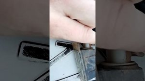 Калина 1. Замена лампы освещения гос номера.