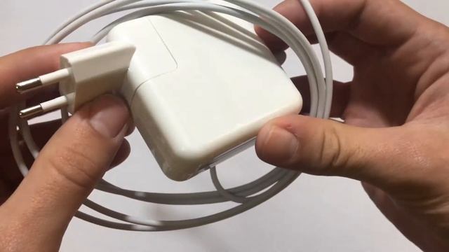 Обзор блока питания для ноутбука Apple MagSafe 14.5V 3.1A 45W смотреть онлайн