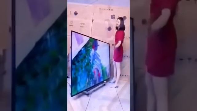 Как надо проверять прочность телевизоров, или почему некоторые телевизоры спустя неделю ломаются ? смотреть онлайн