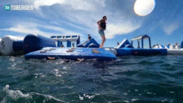 Super Fun Inflatable Water Slides at Perth Aqua Park смотреть онлайн