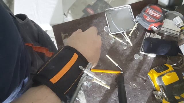 Удобный магнитный браслет с карманами (aliexpress) смотреть онлайн