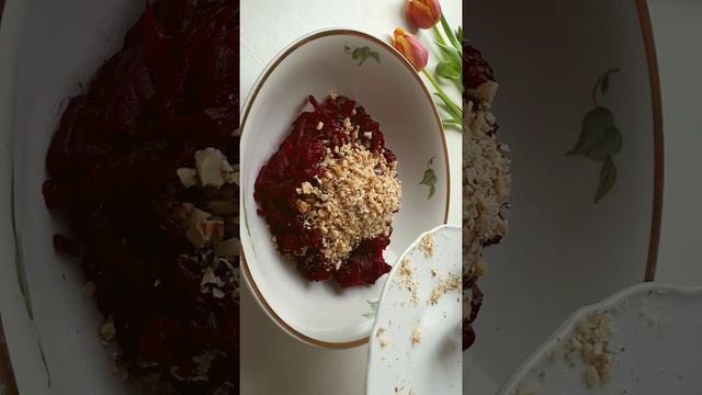 Салат из свеклы. Постные Салаты. Свекла с черносливом. Салат с орехами и черносливом. смотреть онлайн