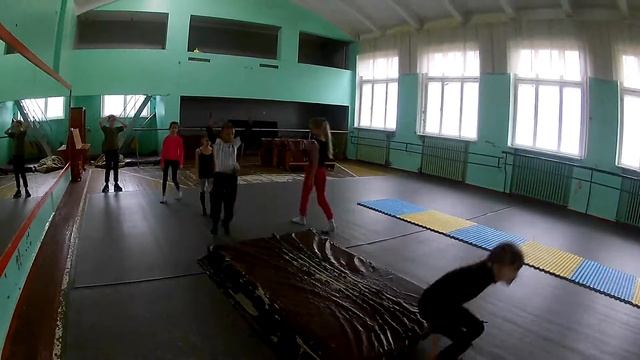 Как научиться сальто вперед?   2 кувырок с прыжков