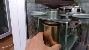 Закаточная машинка для жестяных банок