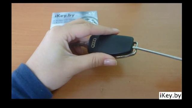 Замена батарейки в ключе АУДИ А1, А3, А4, А6, Q7 Change the battery смотреть онлайн