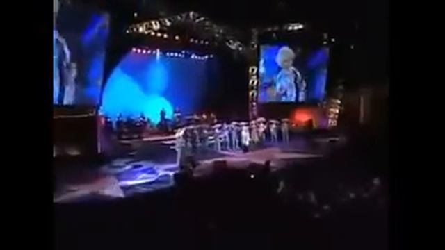 Celia Cruz - La Vida Es Un Carnaval - Vivo смотреть онлайн