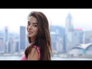 мисс Маттиас. этого никто не ожидал! красивая и умная. посмотри и скажи мне, что ты думаешь