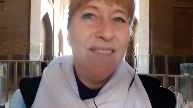 20221107 099 Иран, девушка с шикарными волосами, которые должны быть под хиджабом смотреть онлайн