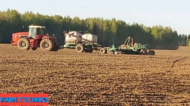 Трактора трудятся в поле! Весенне-полевые работы. смотреть онлайн