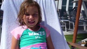 КАТЯ ПРЕВРАТИЛАСЬ В РУСАЛКУ,МАКС ИДЁТ НА ПОМОЩЬ.